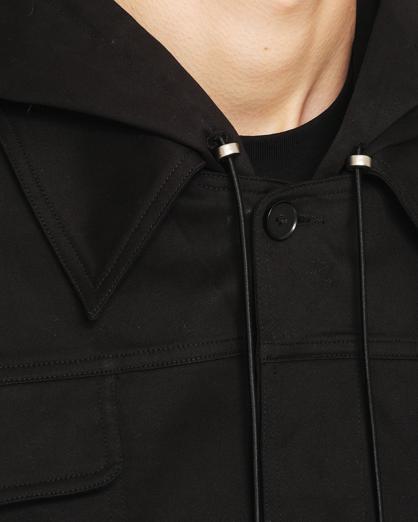 JAMIE DETACHABLE HOOD SHIRT