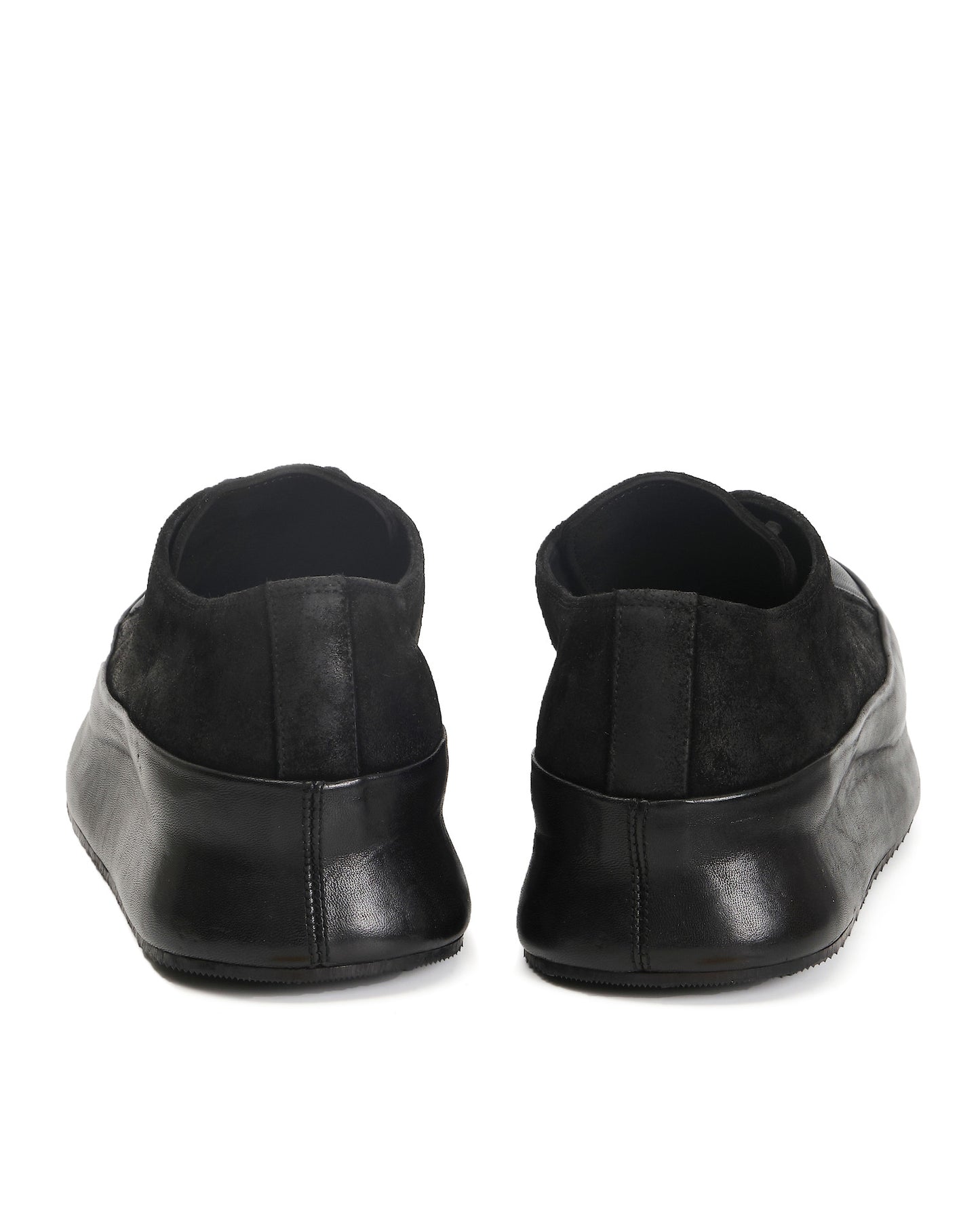 LOW TOP SNEAKERS