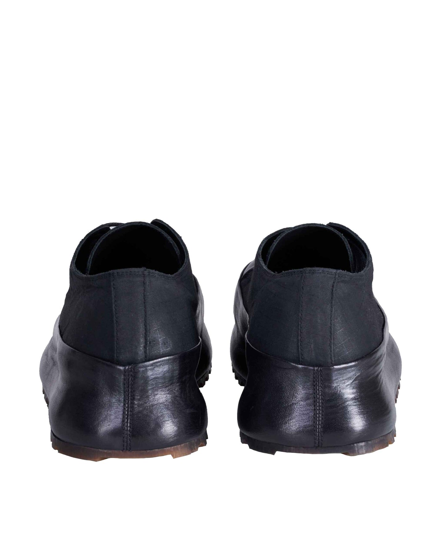 LOW TOP SNEAKERS