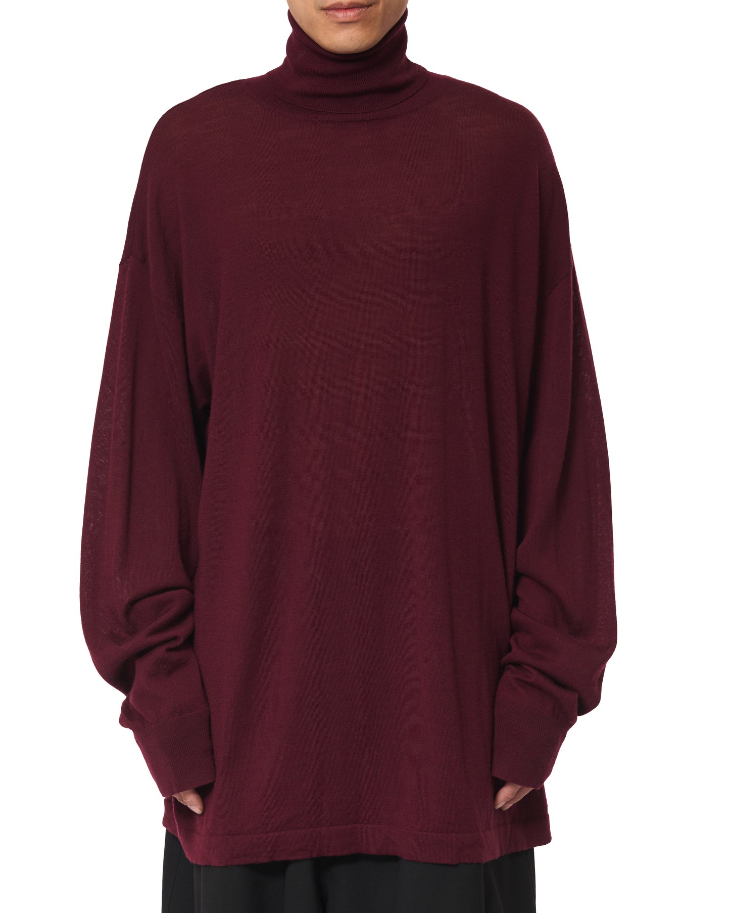 LIGHT FORM TURTLENECK