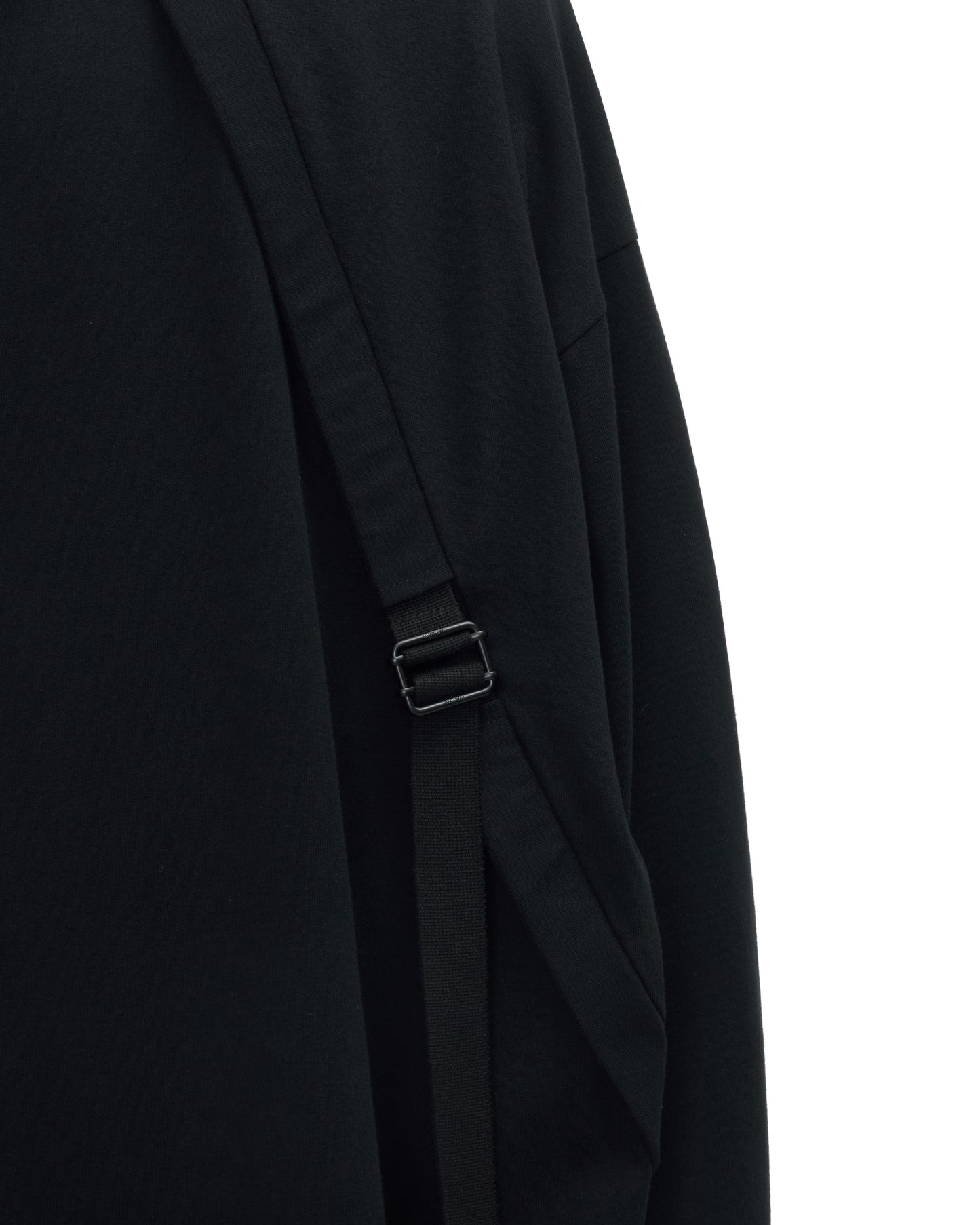 STRAPPED LONG SLEEVE T-SHIRT