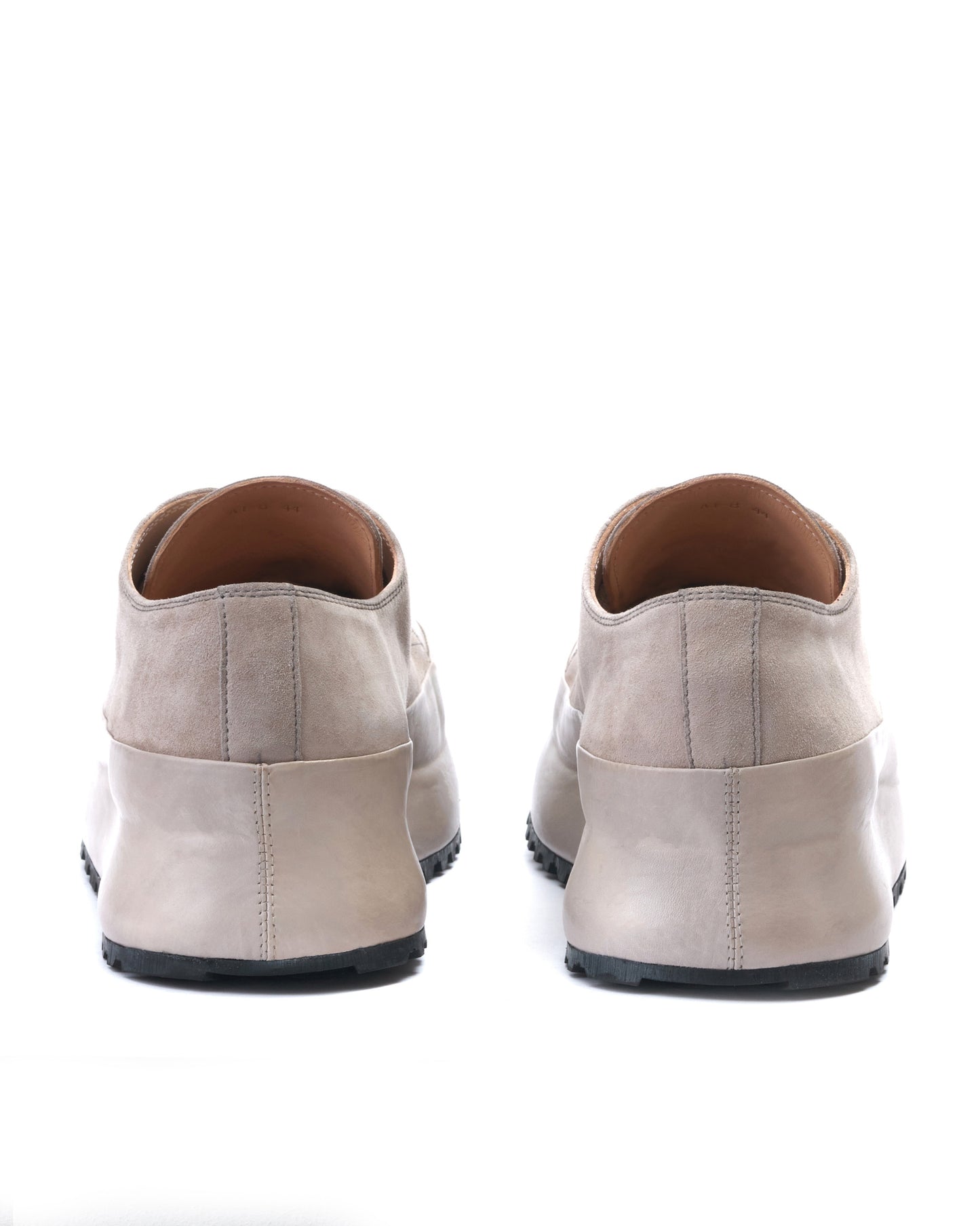 LOW TOP SNEAKERS