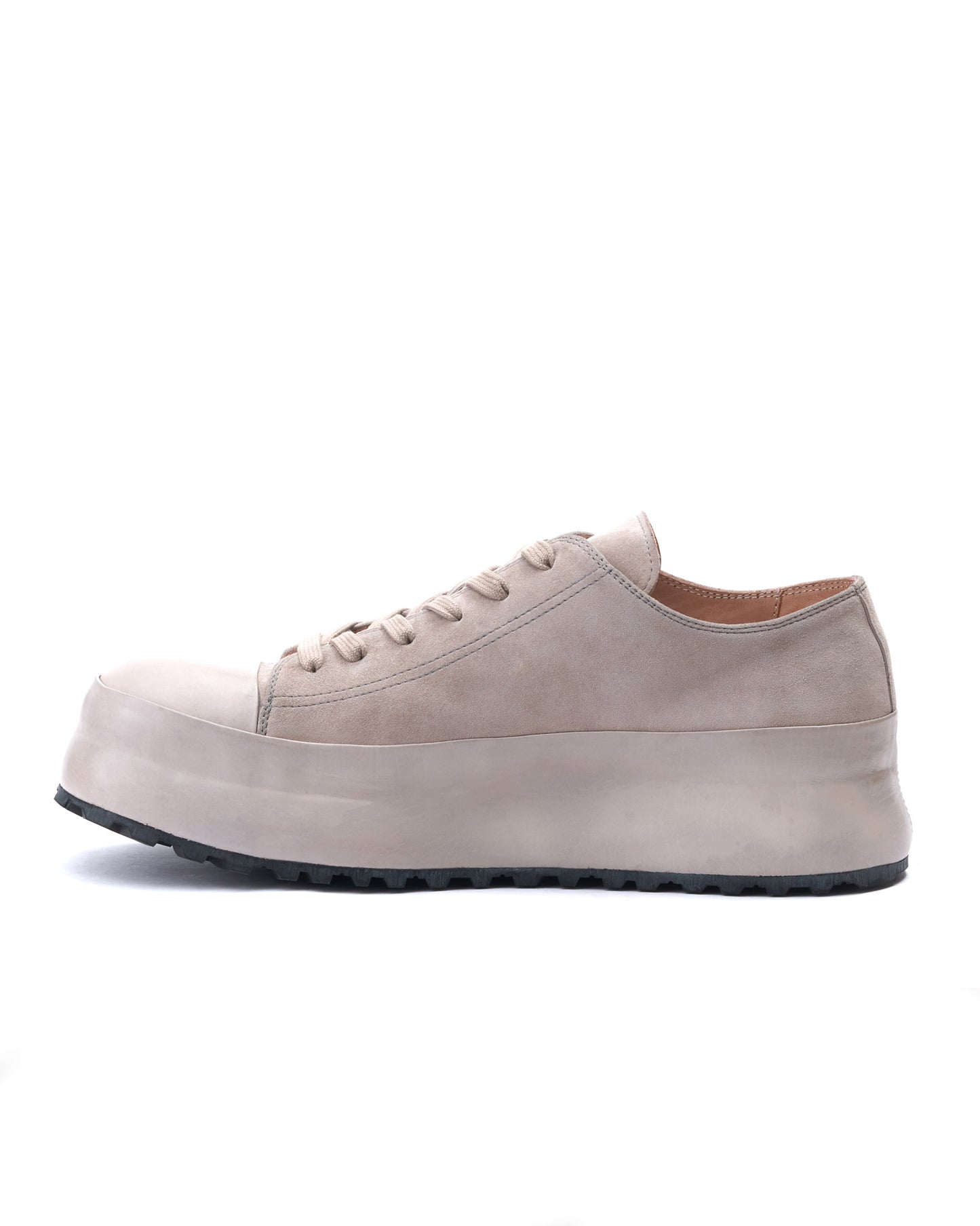 LOW TOP SNEAKERS