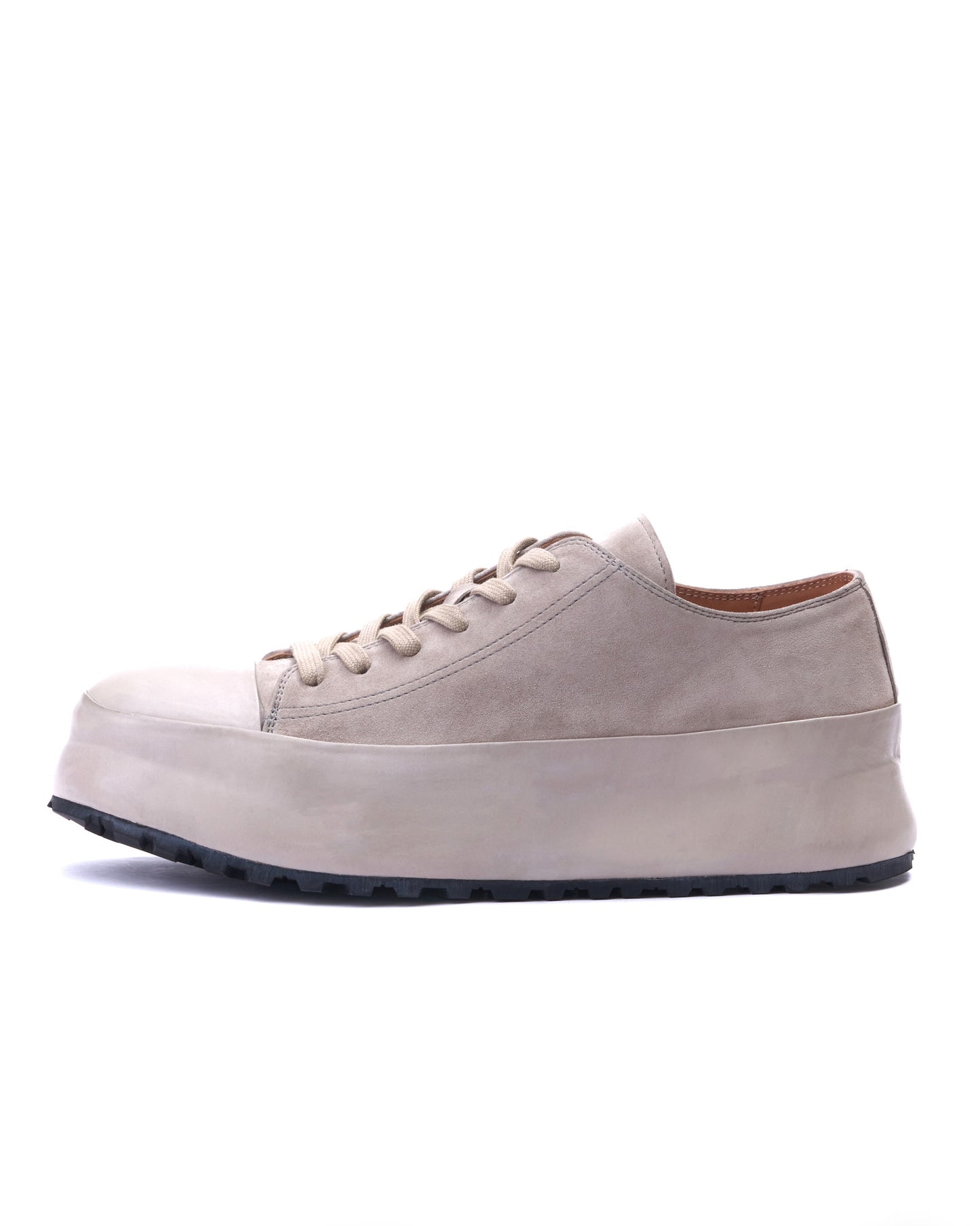 LOW TOP SNEAKERS