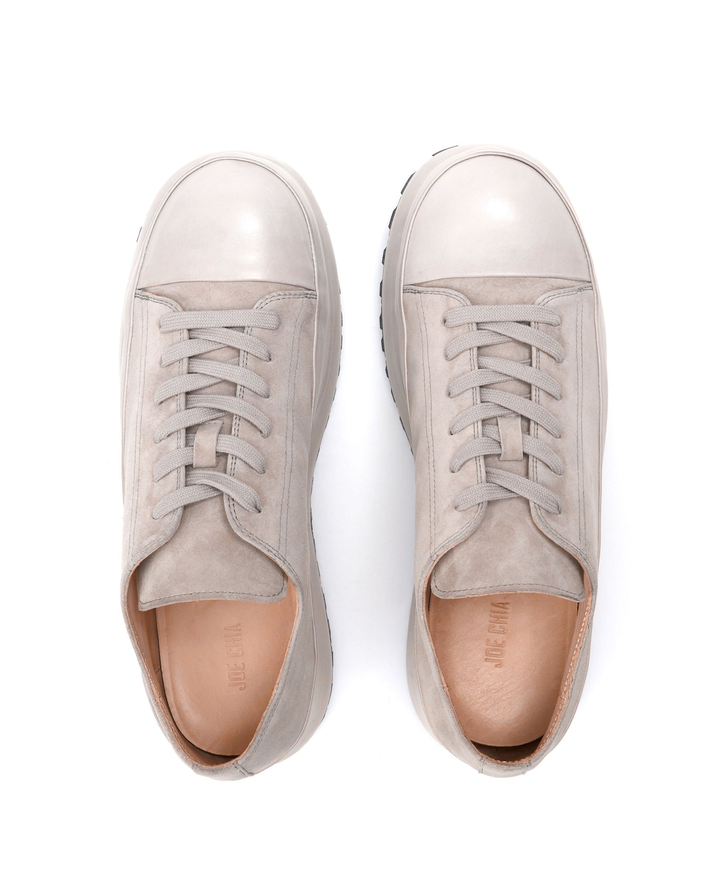 LOW TOP SNEAKERS