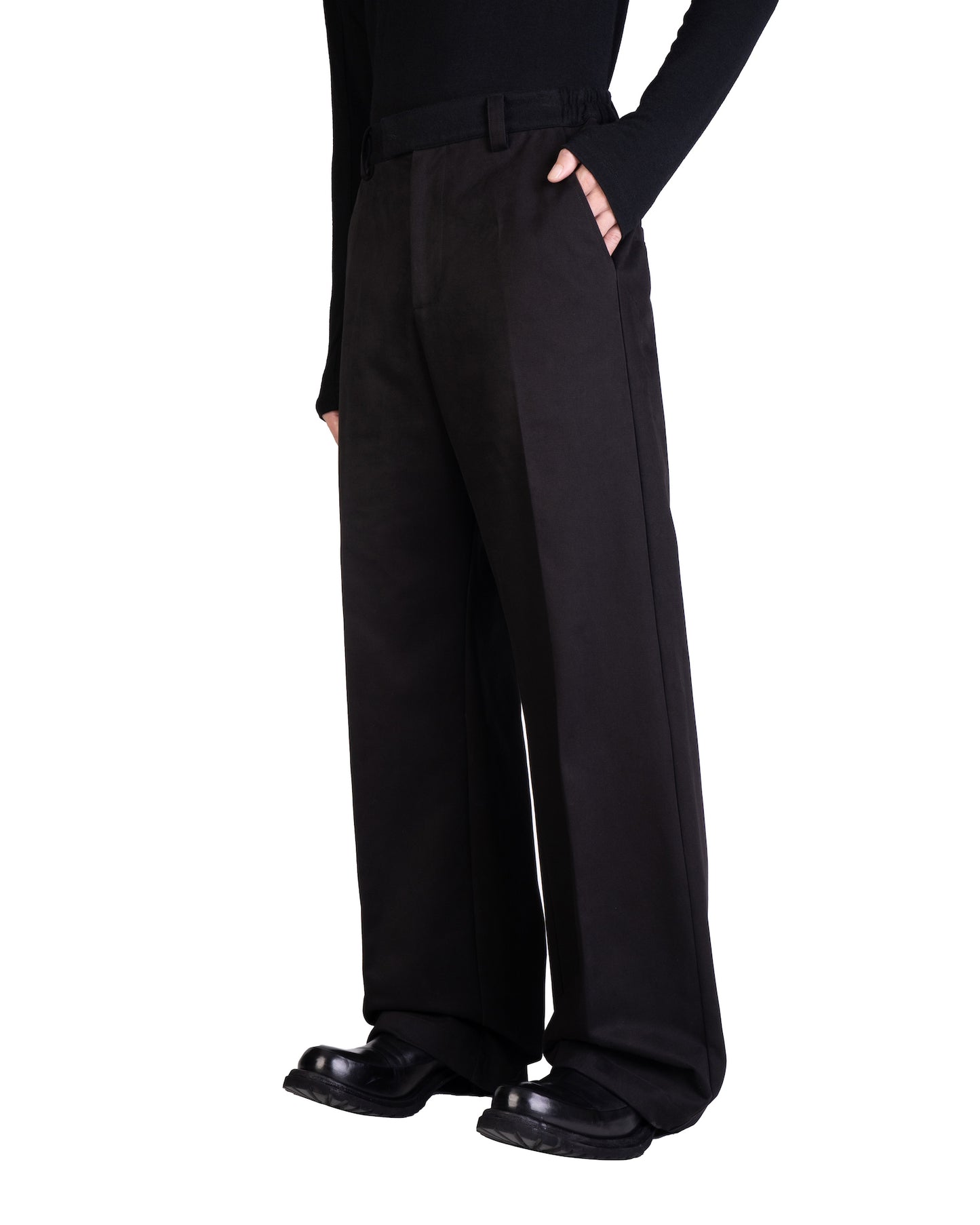 DOOKU STRAIGHT CUT PANTS