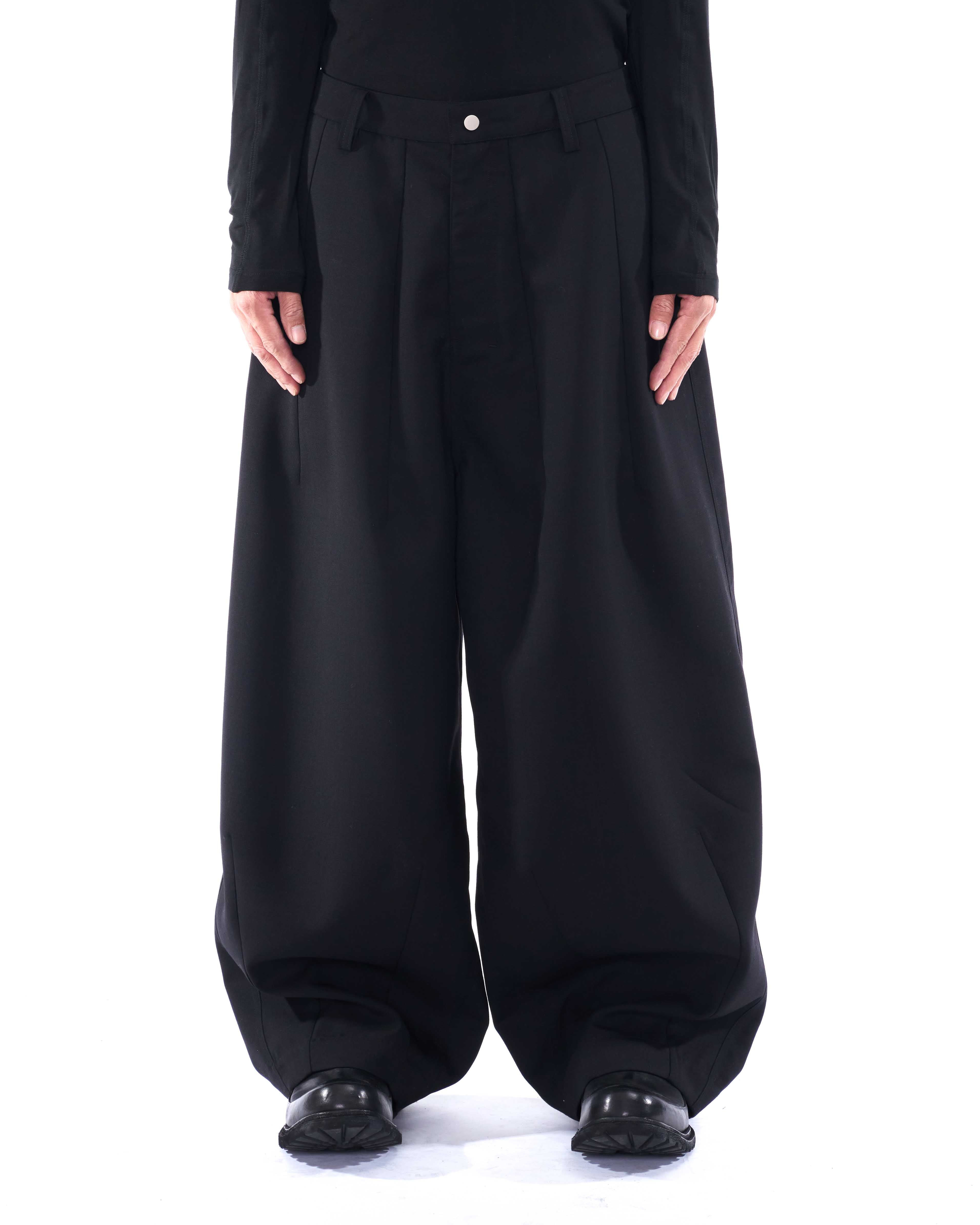 JOE CHIA パンツ JOE CHIA - PLEATED AMPLE WIDE PANT - デュアルサイド ポケット