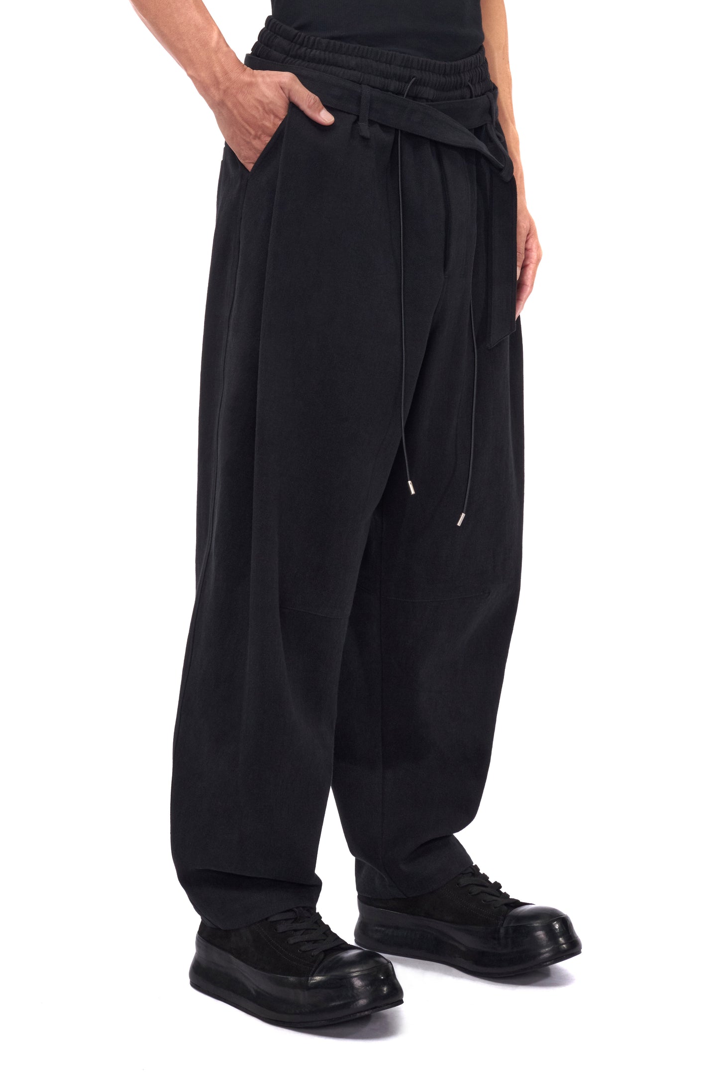 DEPA PLEATED PANTS