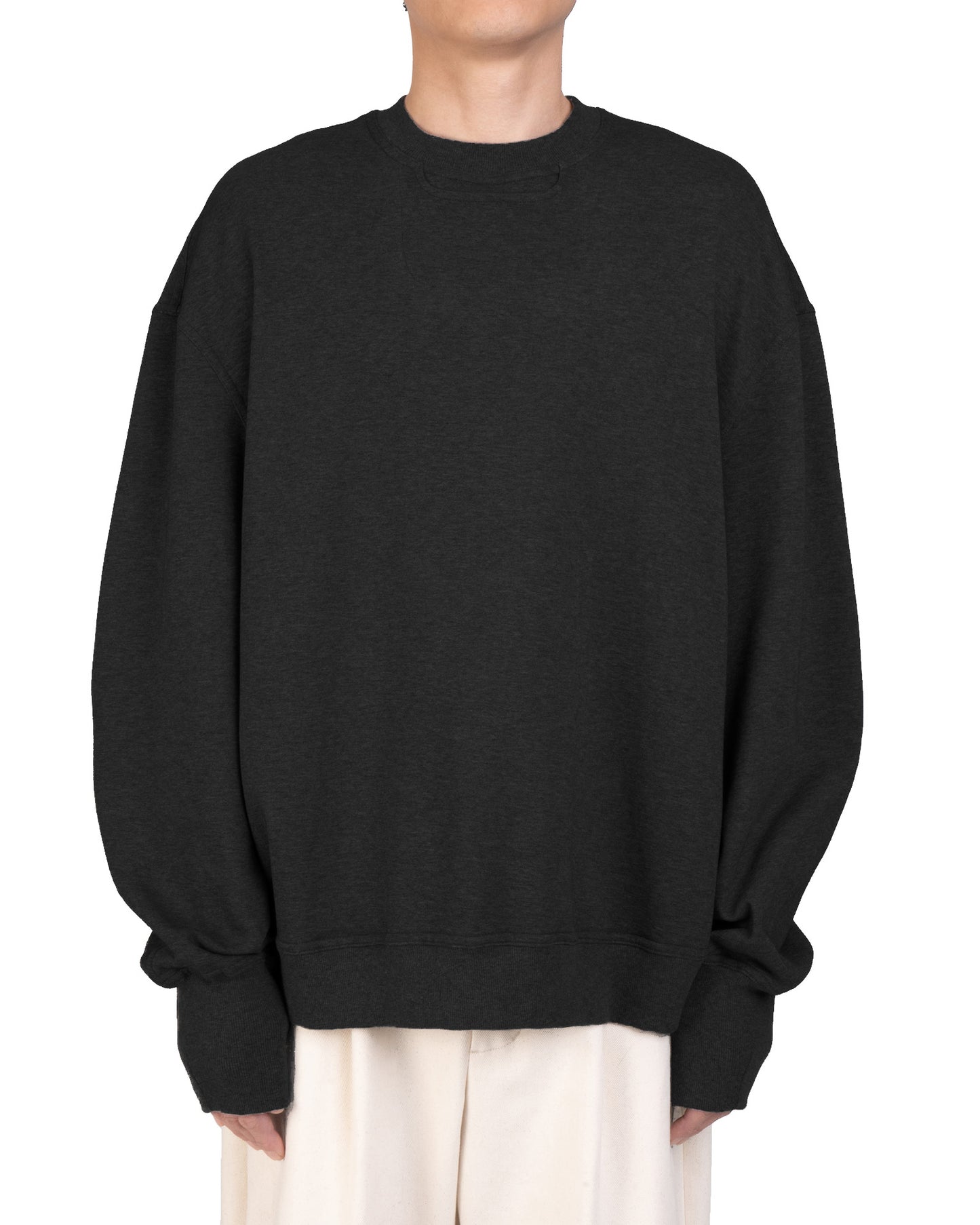 DIP POCKET SWEATER